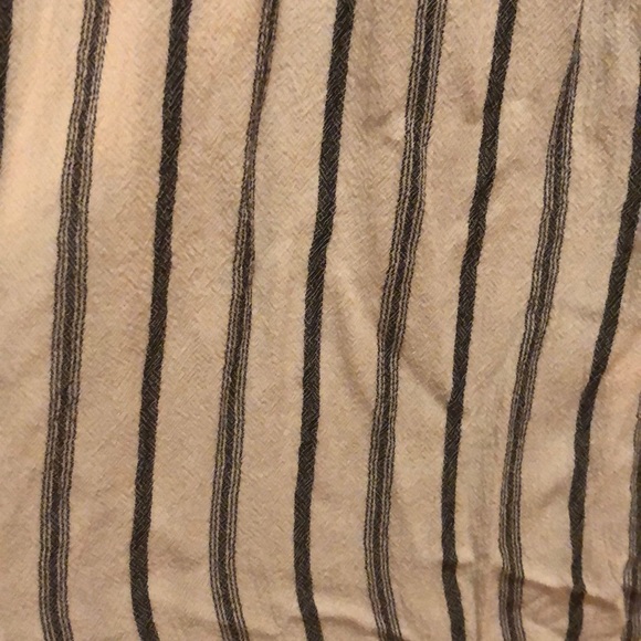 Striped Old Navy cap flutter sleeve - Picture 3 of 5